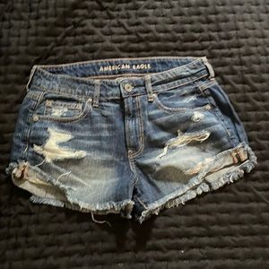 American Eagle Tomgirl Shortie ripped jean shorts - 6